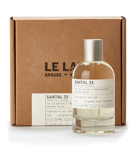 SANTAL 33 .